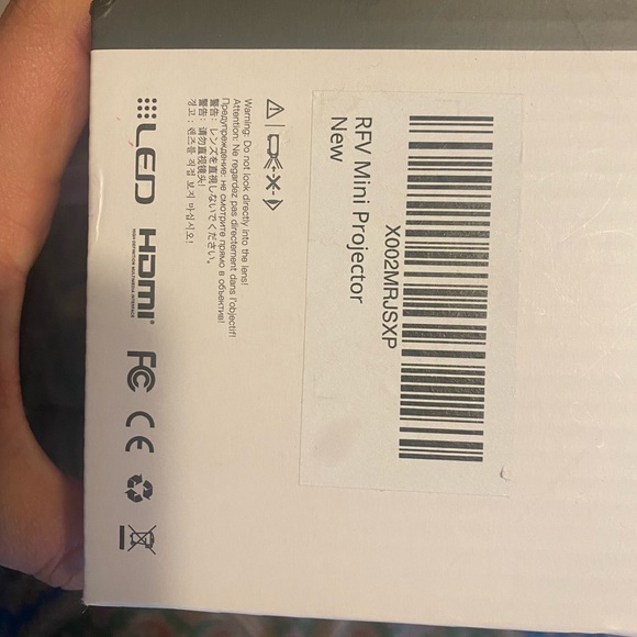 Mini Projector - Picture 15 of 16